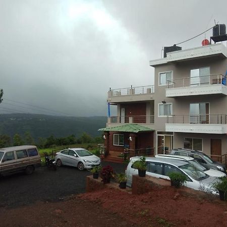 Hotel Magic Mountain,Mahābaleshwar Esterno foto